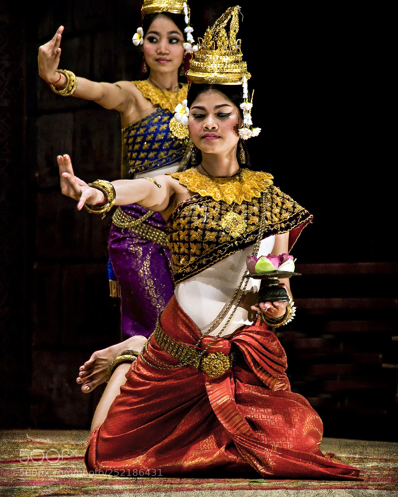 Nikon D700 sample photo. Apsara dancers / cambodia photography