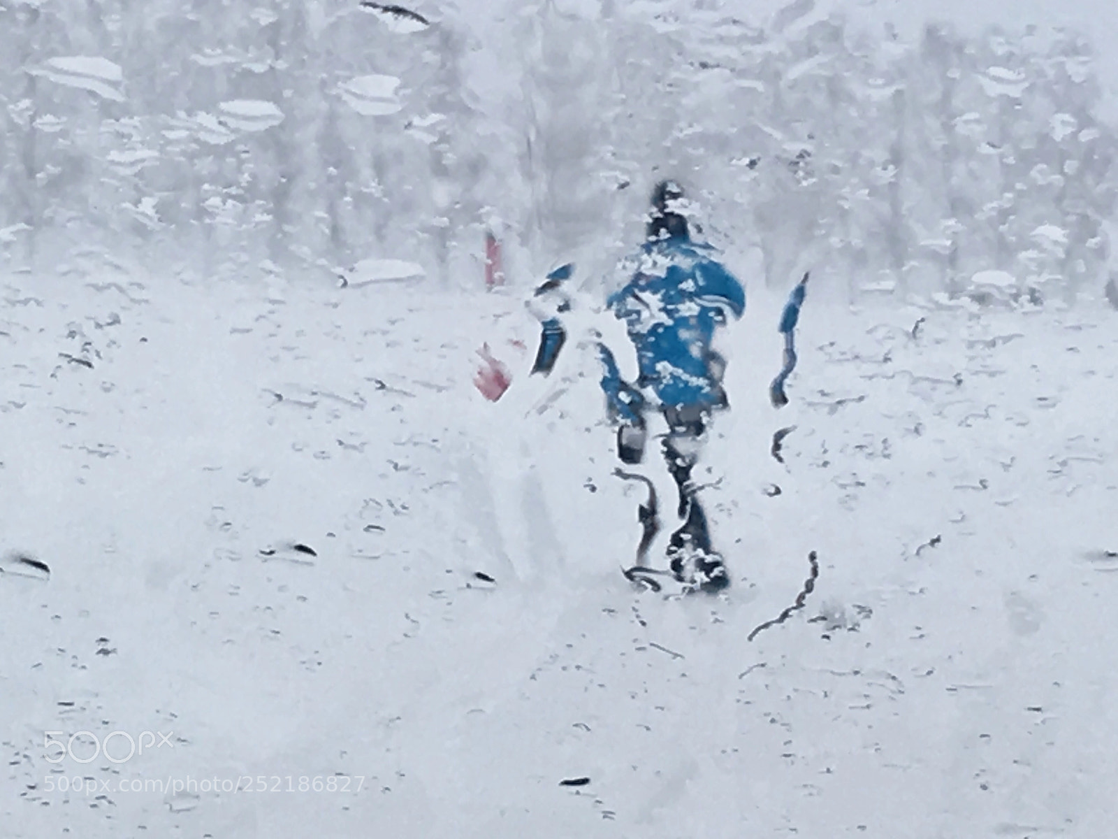 Apple iPhone 6s Plus sample photo. Dancing in the snow photography