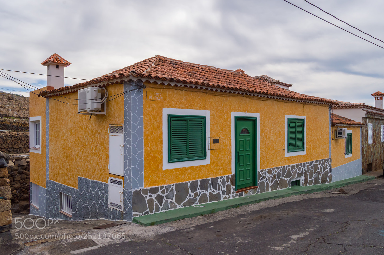 Nikon D3200 sample photo. Residential houses of many photography