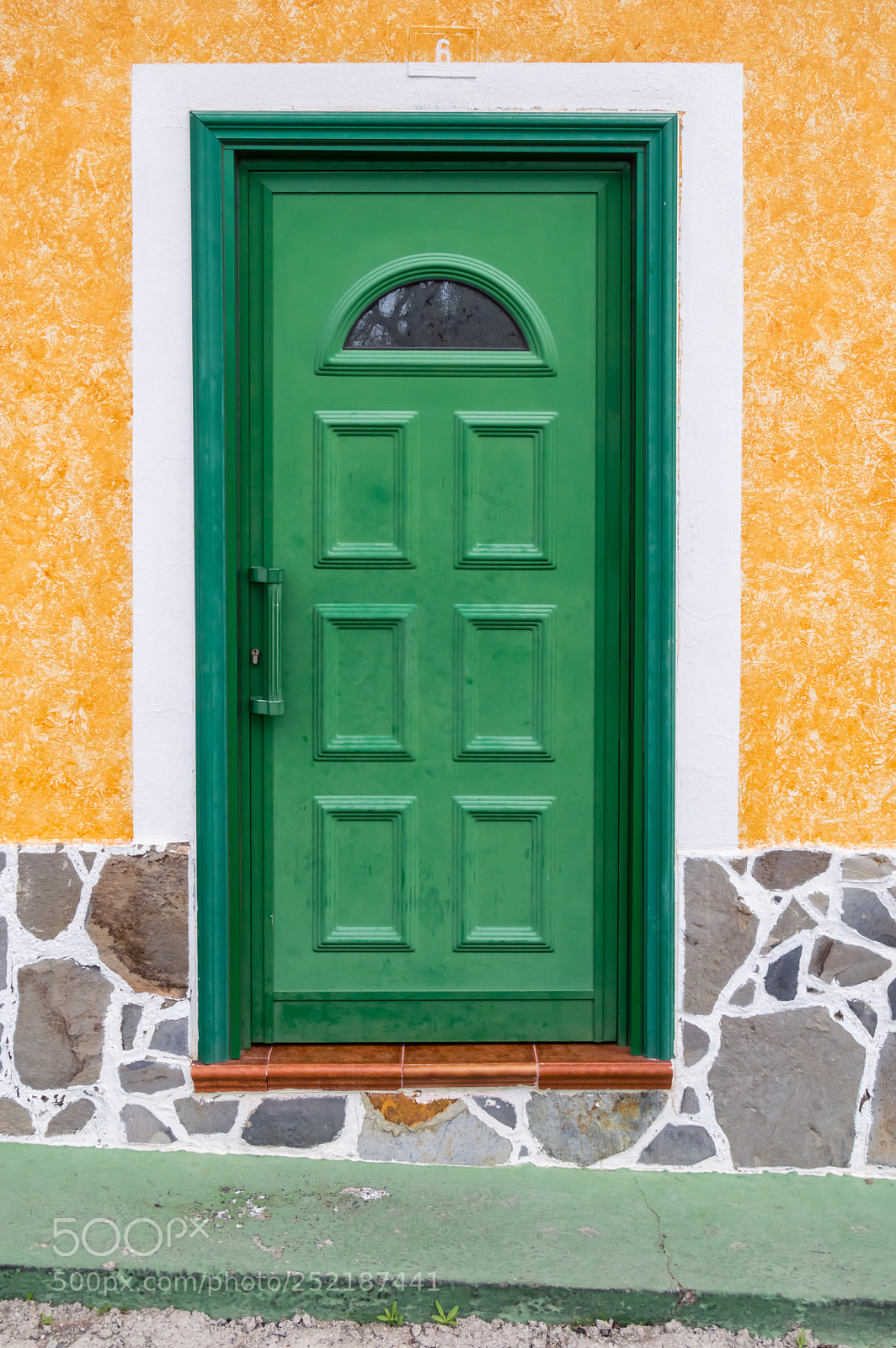 Nikon D3200 sample photo. A green door with photography