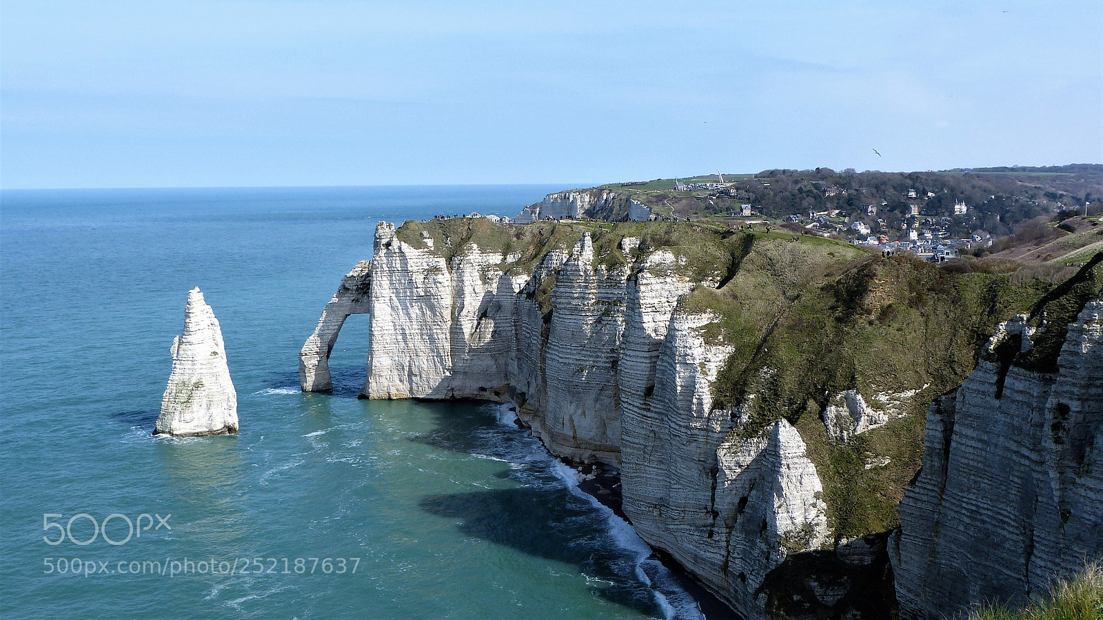 Panasonic Lumix DMC-FZ150 sample photo. Etretat et ses falaises photography