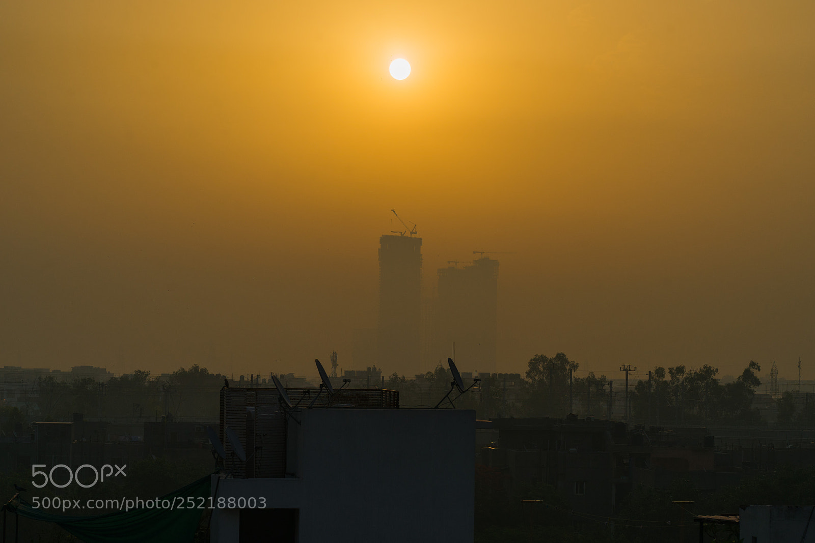 Sony a7 sample photo. Sundown at new delhi photography