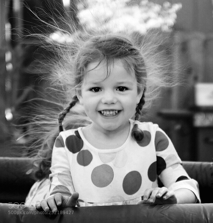 Fujifilm X100F sample photo. Fun hair day photography