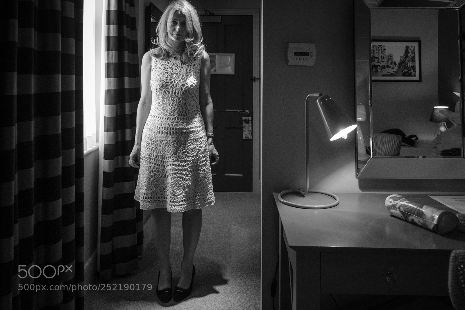 Fujifilm X-Pro2 sample photo. Waiting to go out photography
