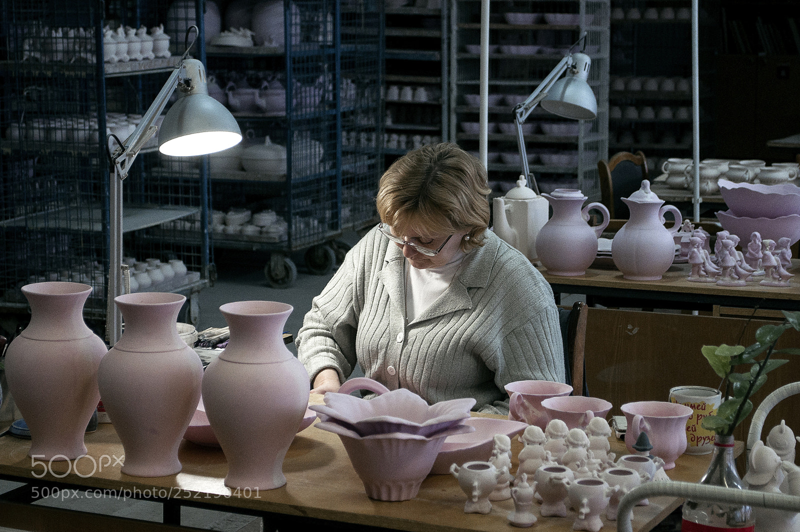 Nikon D5000 sample photo. Production of gzhel porcelain photography