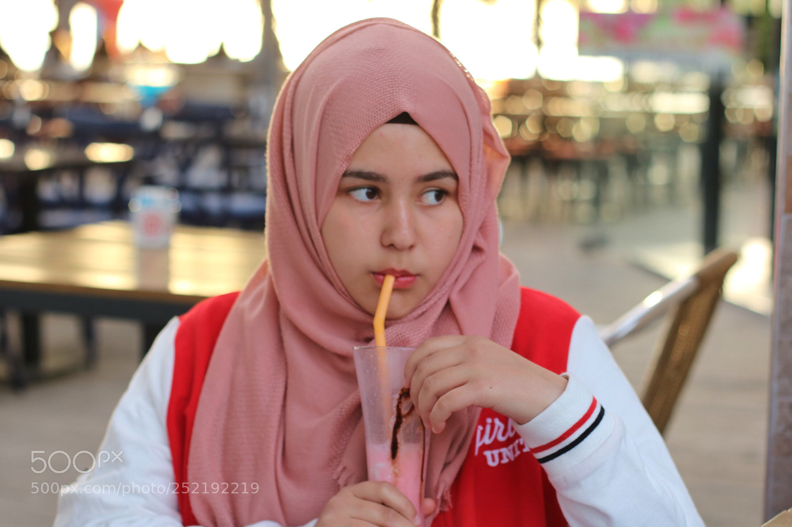 Canon EOS 750D (EOS Rebel T6i / EOS Kiss X8i) sample photo. Untitled photography