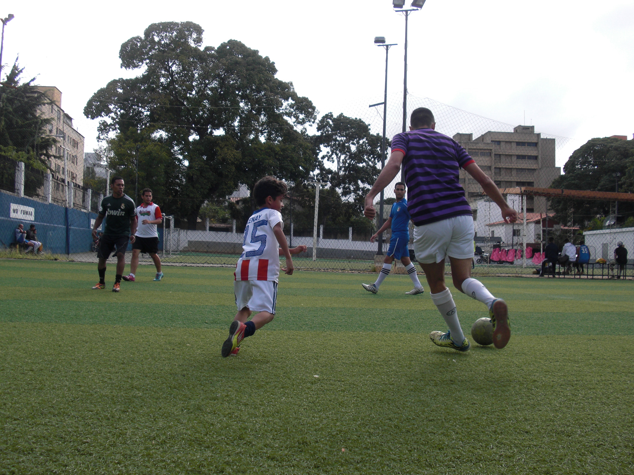 CASIO EX-S10 sample photo. Futsal photography