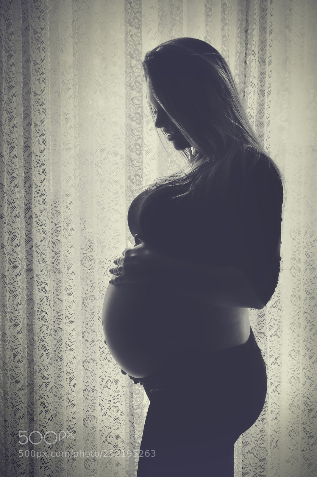 Nikon D700 sample photo. Pregnant woman photography
