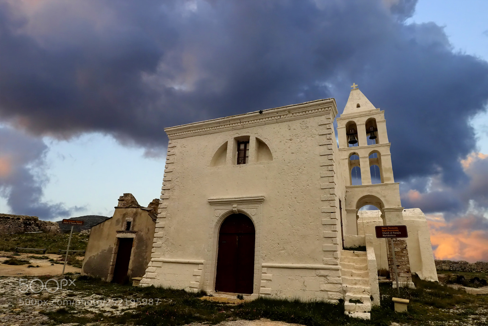 Canon EOS 80D sample photo. Old church in the photography