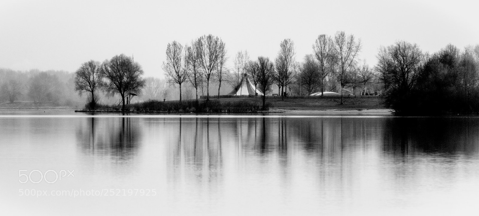Nikon D7200 sample photo. Oostmaaslaan n&b photography