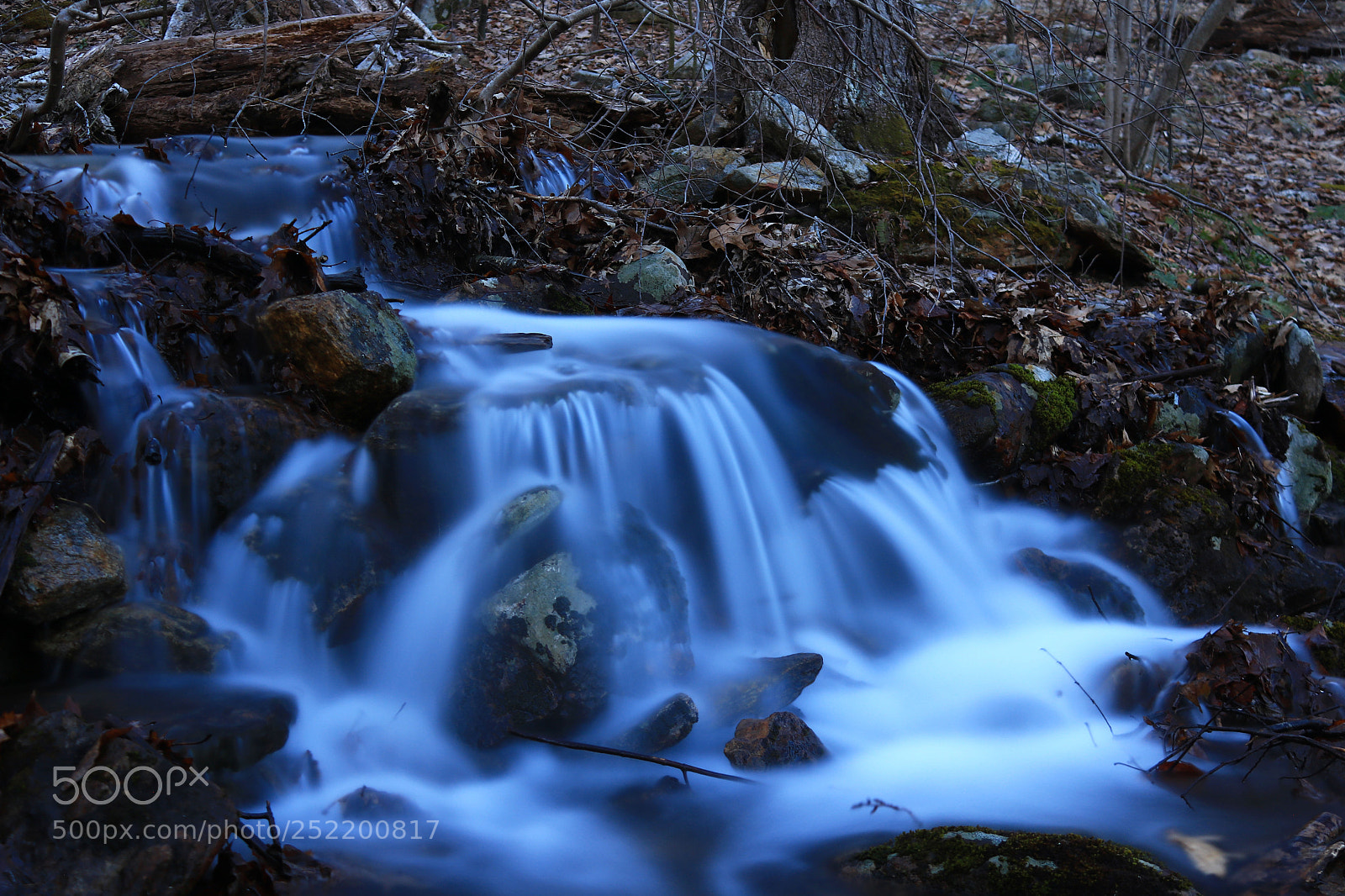 Canon EOS 750D (EOS Rebel T6i / EOS Kiss X8i) sample photo. Blue falls photography