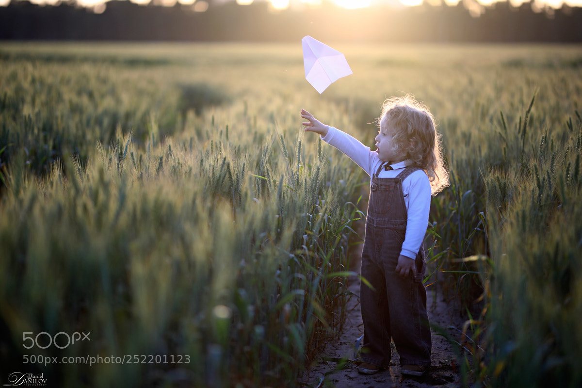 Canon EOS 5D Mark IV sample photo. Fly photography