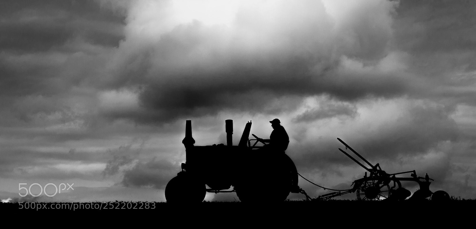 Canon EOS-1D Mark II sample photo. Bad weather photography