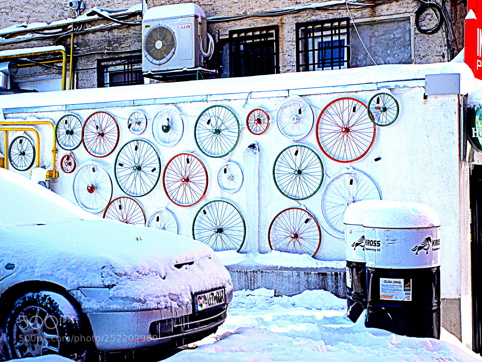 Olympus E-420 (EVOLT E-420) sample photo. Snow photography