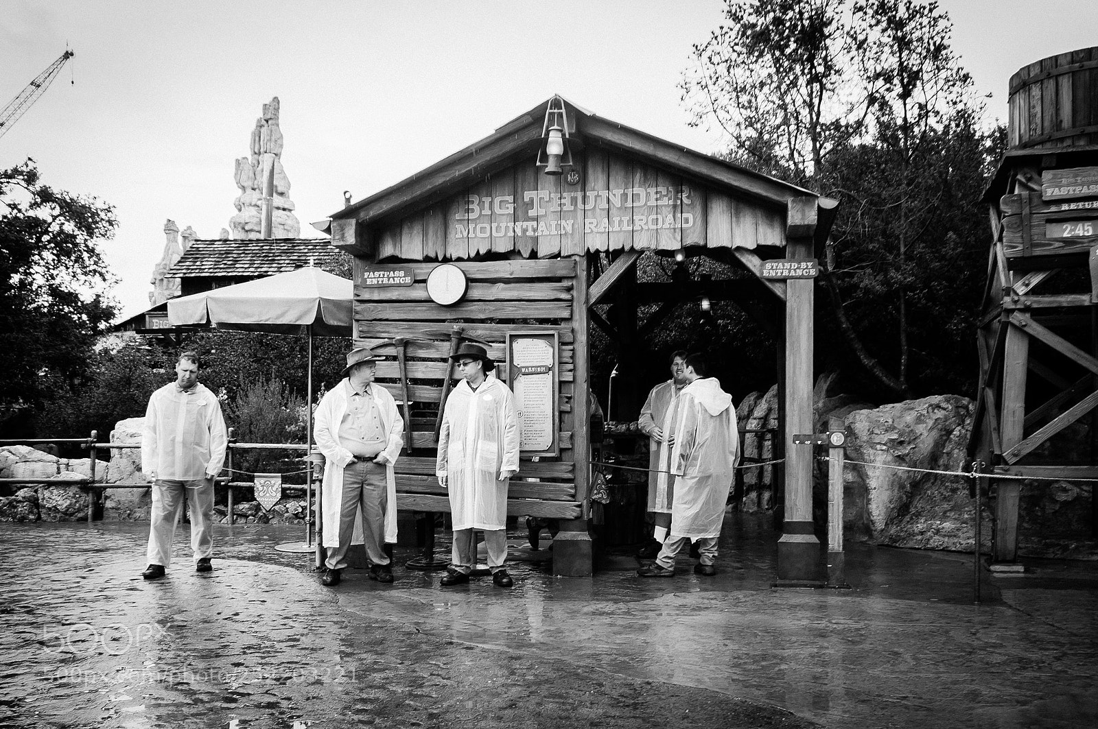 Sony Alpha NEX-6 sample photo. Waiting at big thunder photography