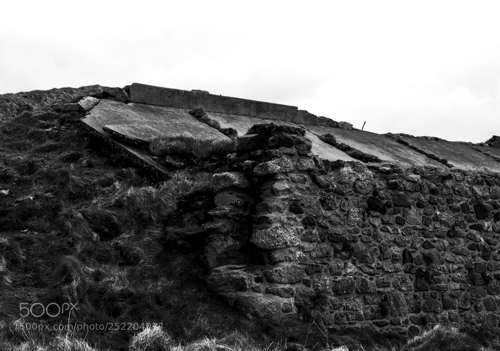 Nikon D3300 sample photo. Broken wall, botallack mines photography