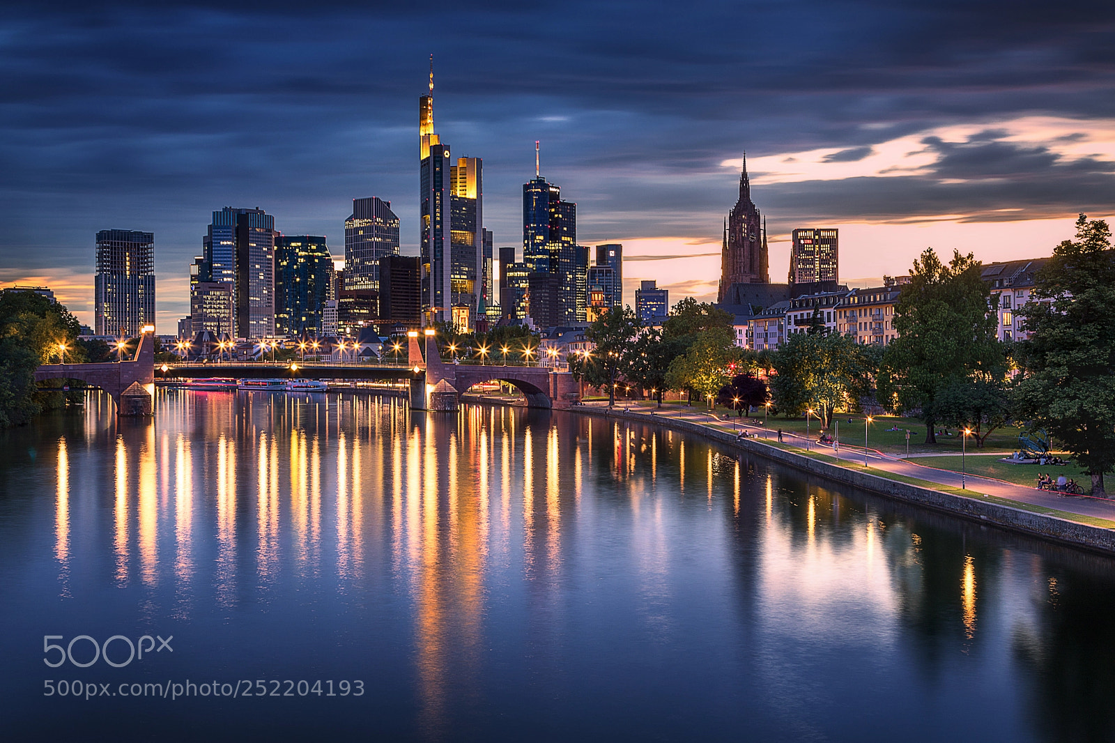 Canon EOS 5D Mark IV sample photo. Francfort photography