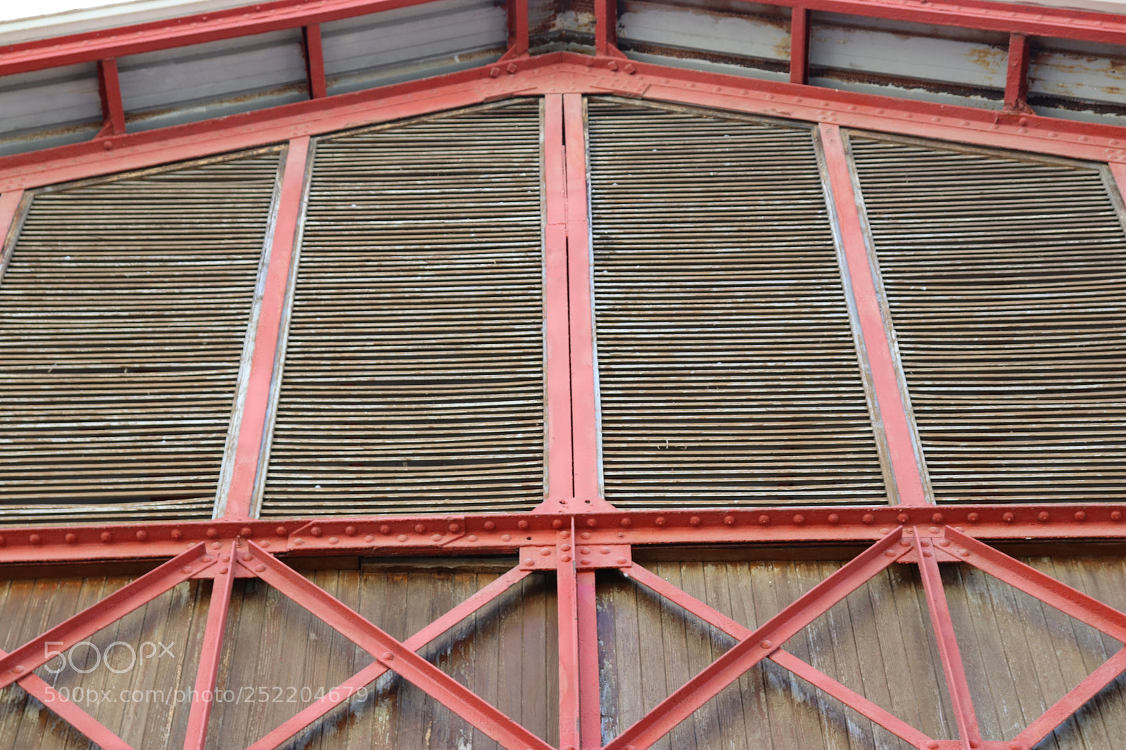 Canon EOS 800D (EOS Rebel T7i / EOS Kiss X9i) sample photo. Closed warehouse photography