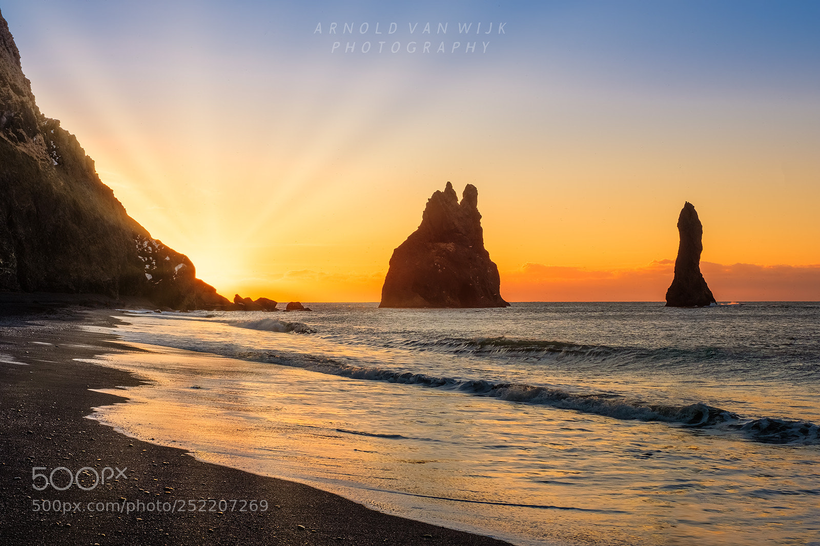 Fujifilm X-T2 sample photo. Reynisfjara black sand beach photography