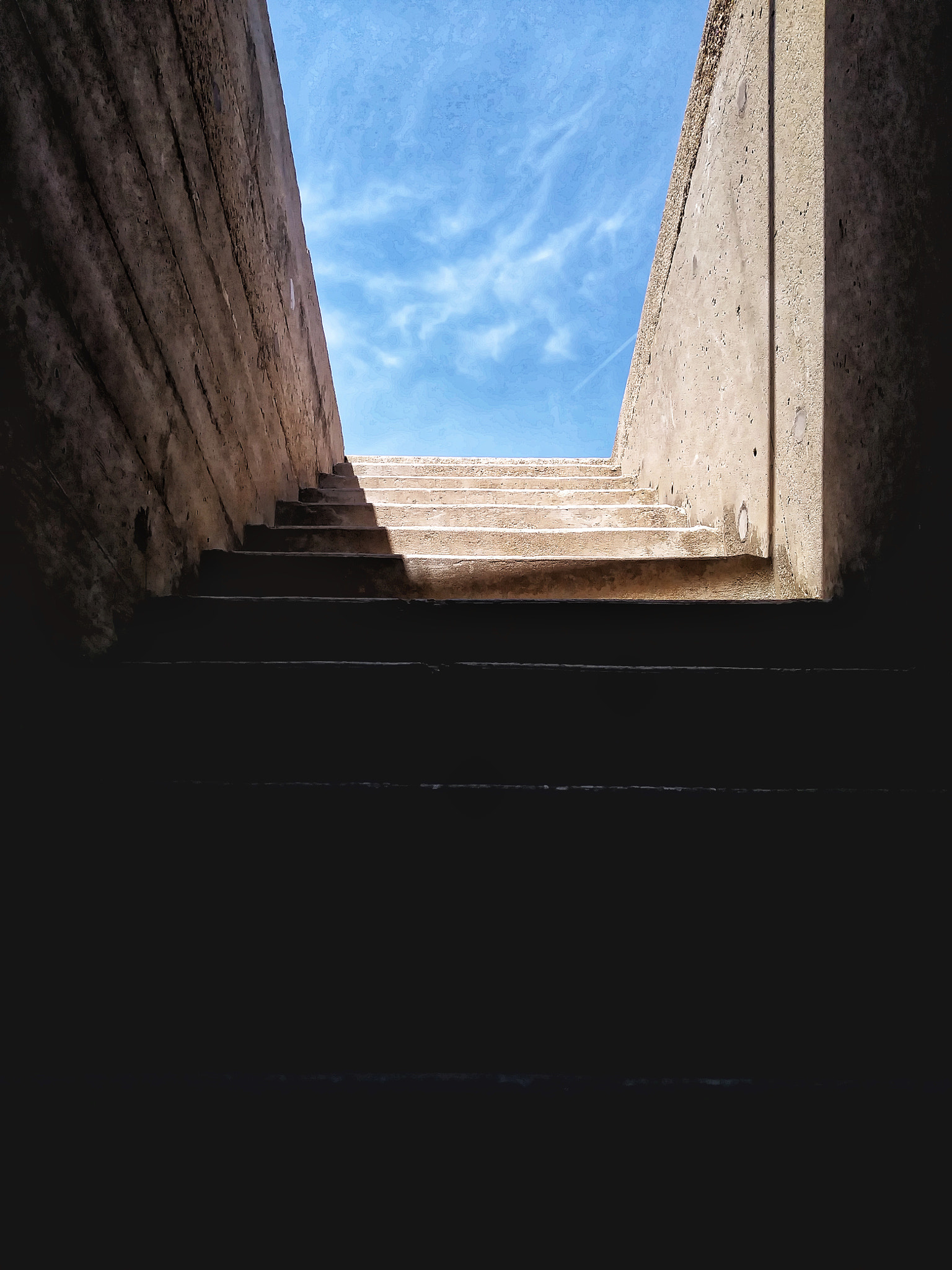 LG ARISTO sample photo. From the death photography