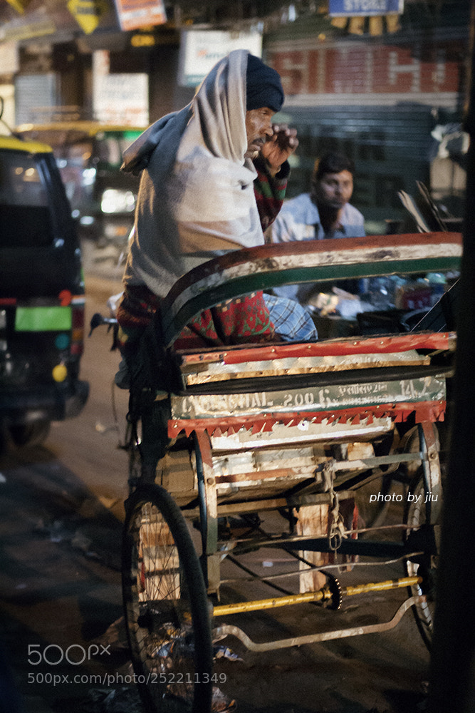 Canon EOS-1D Mark II sample photo. Rickshaw man. photography