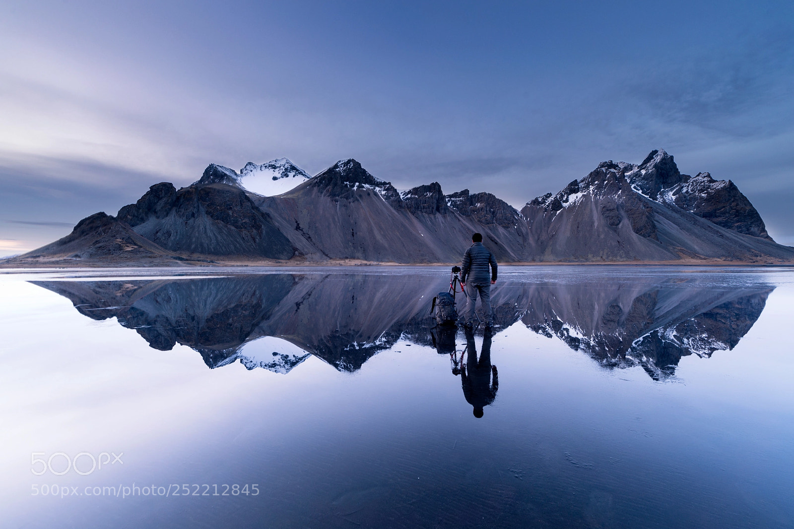Canon EOS 5D Mark IV sample photo. Vestrahorn reflection photography
