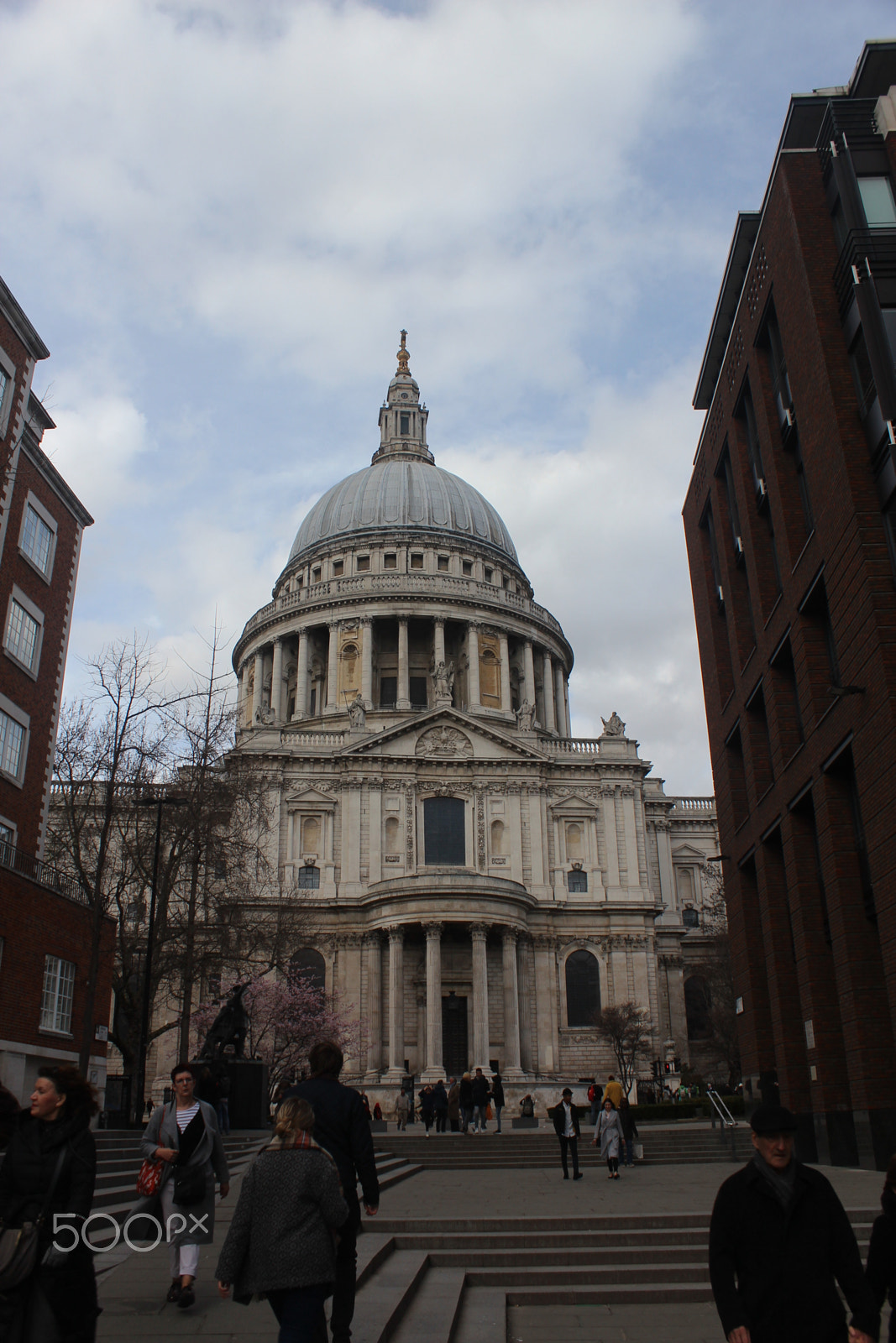 Canon EF-S 18-55mm F3.5-5.6 IS sample photo. London old and new photography