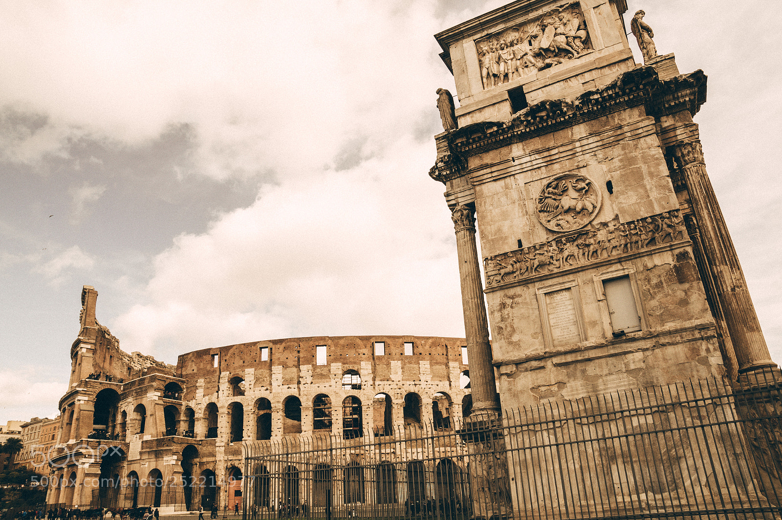 Sony SLT-A58 sample photo. Coliseo photography