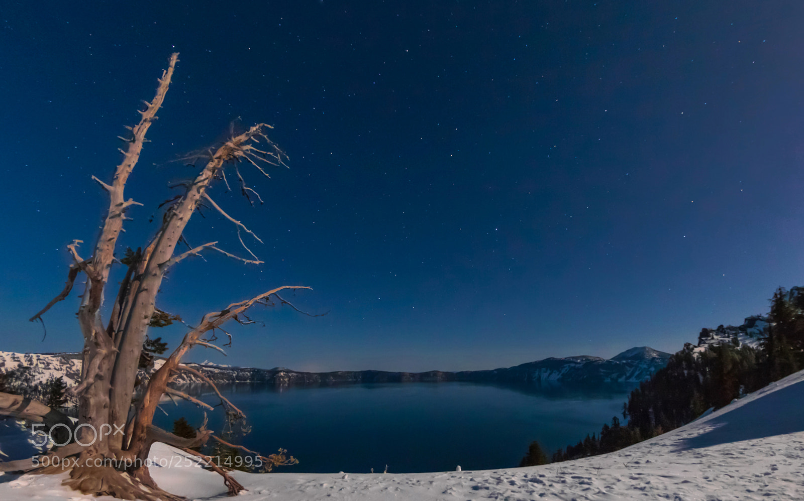 Canon EOS 5D Mark IV sample photo. Crater lake winter moonlight photography