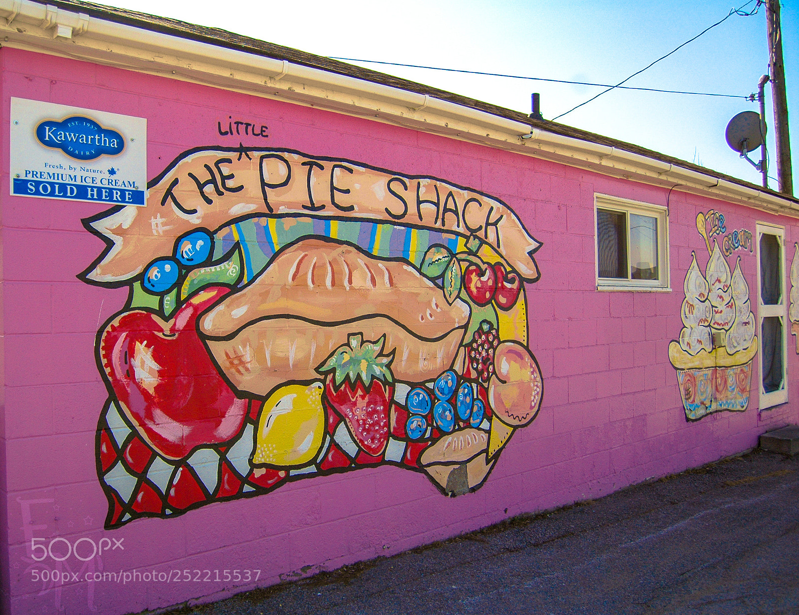 Nikon D70s sample photo. The (little) pie shack photography