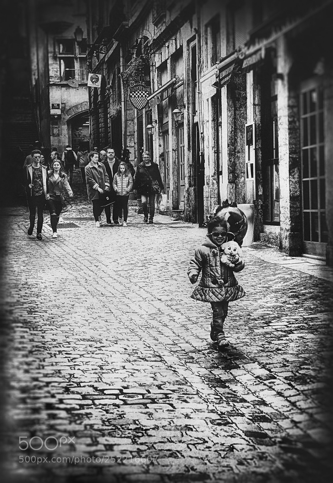 Canon EOS 7D sample photo. En route ! mauvaise troupe ! photography