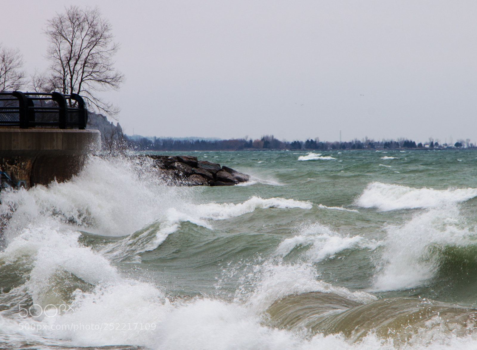 Canon EOS 70D sample photo. Surf's up on lake photography
