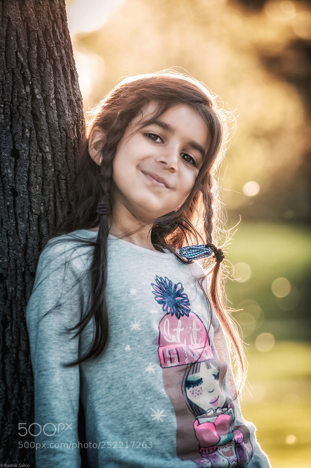 Canon EOS 80D sample photo. Leaning  photography
