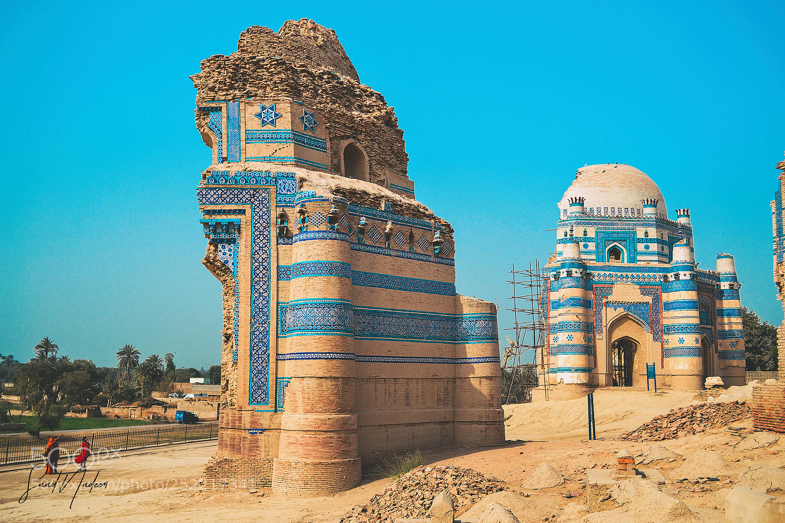 Nikon D3100 sample photo. Craftly blue glazed tile photography