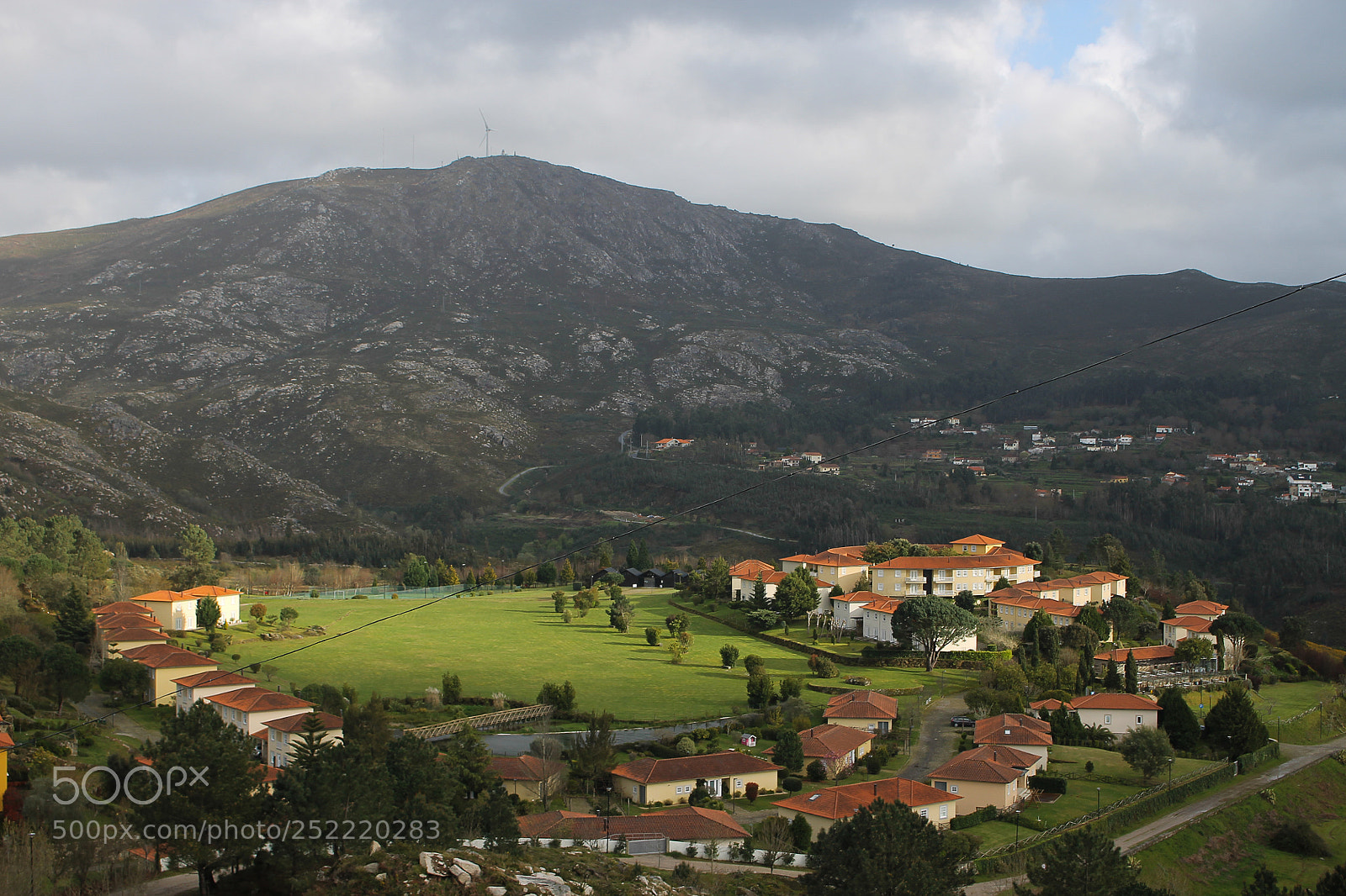 Canon EOS 1100D (EOS Rebel T3 / EOS Kiss X50) sample photo. Top of the world photography