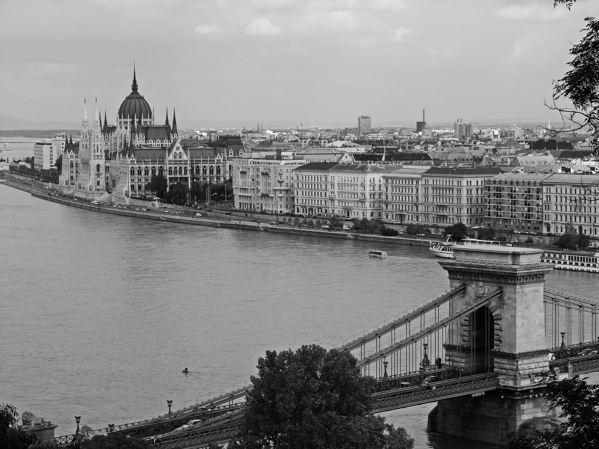 Sony DSC-H2 sample photo. Visita budapest photography