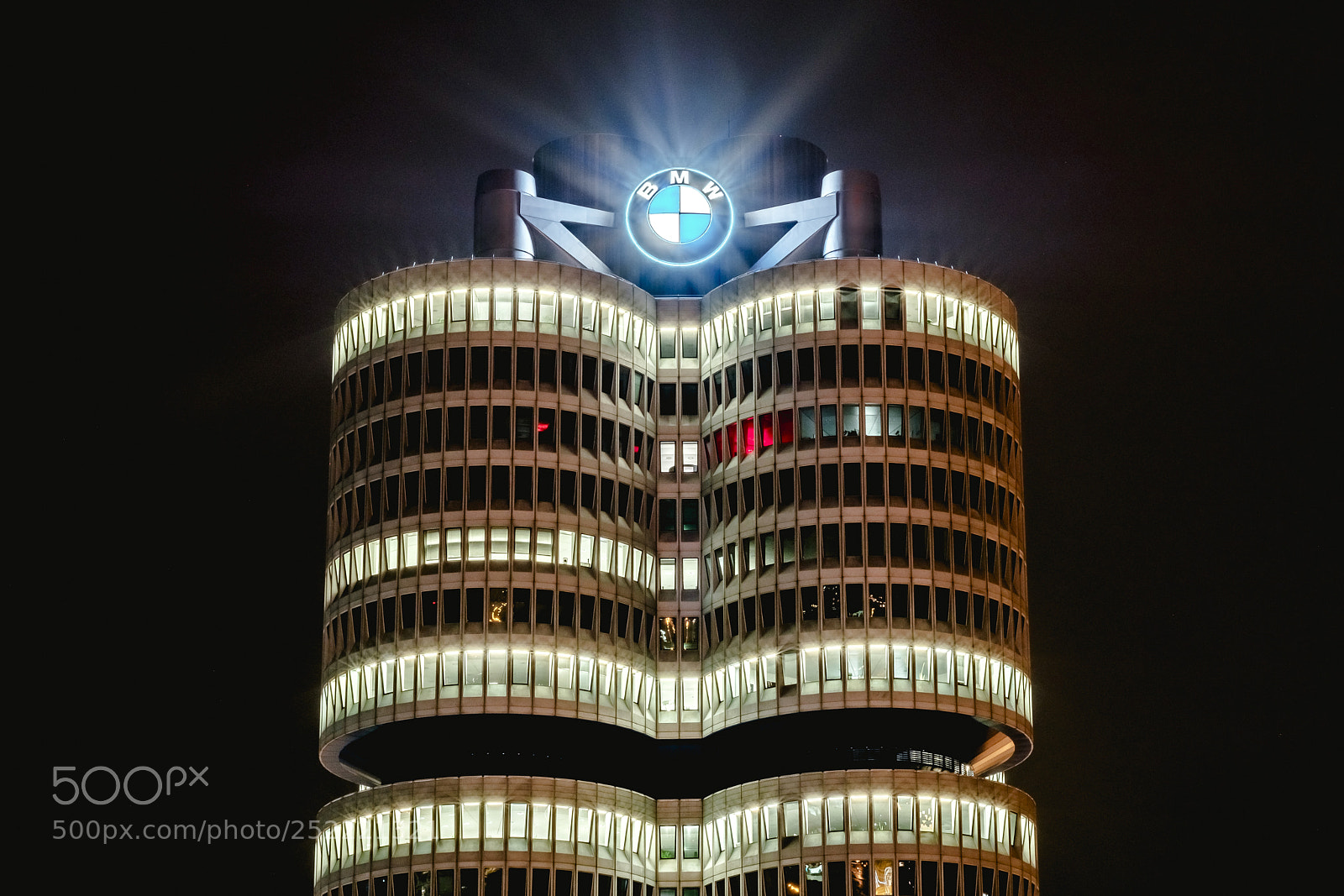 Fujifilm X-Pro2 sample photo. Bmw-vierzylinder photography