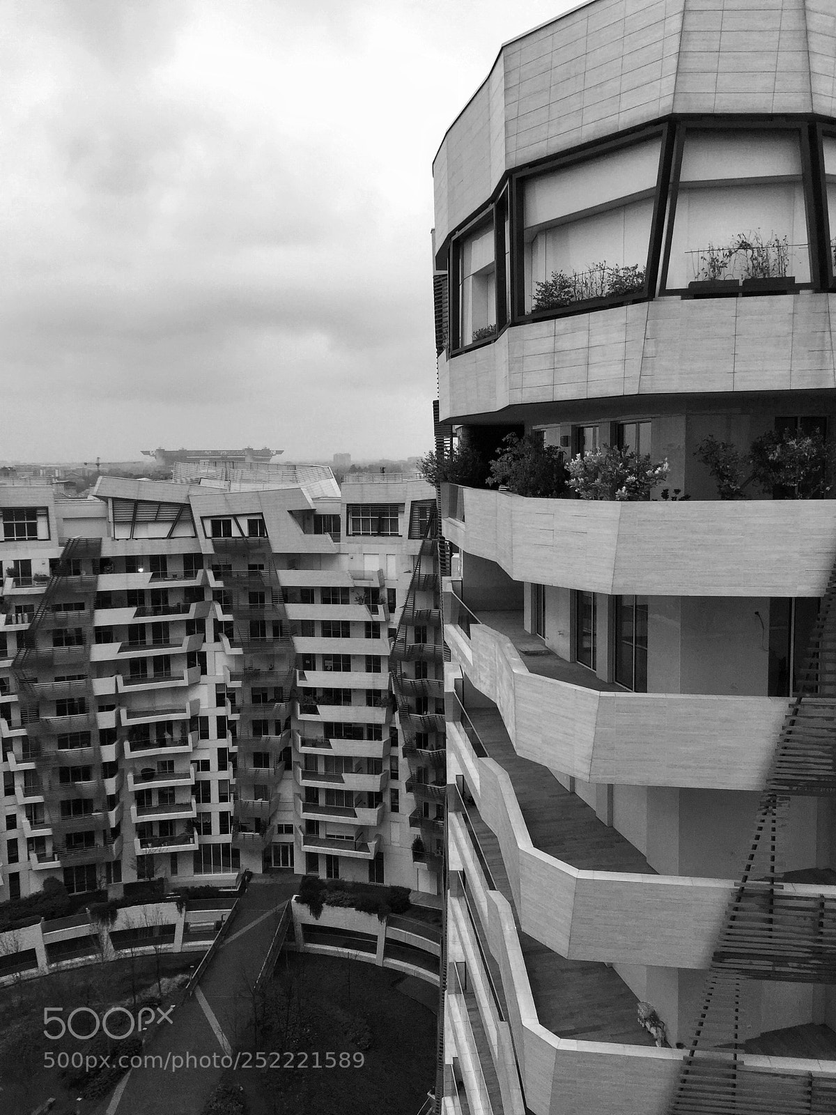 Apple iPhone 6 sample photo. City live photography