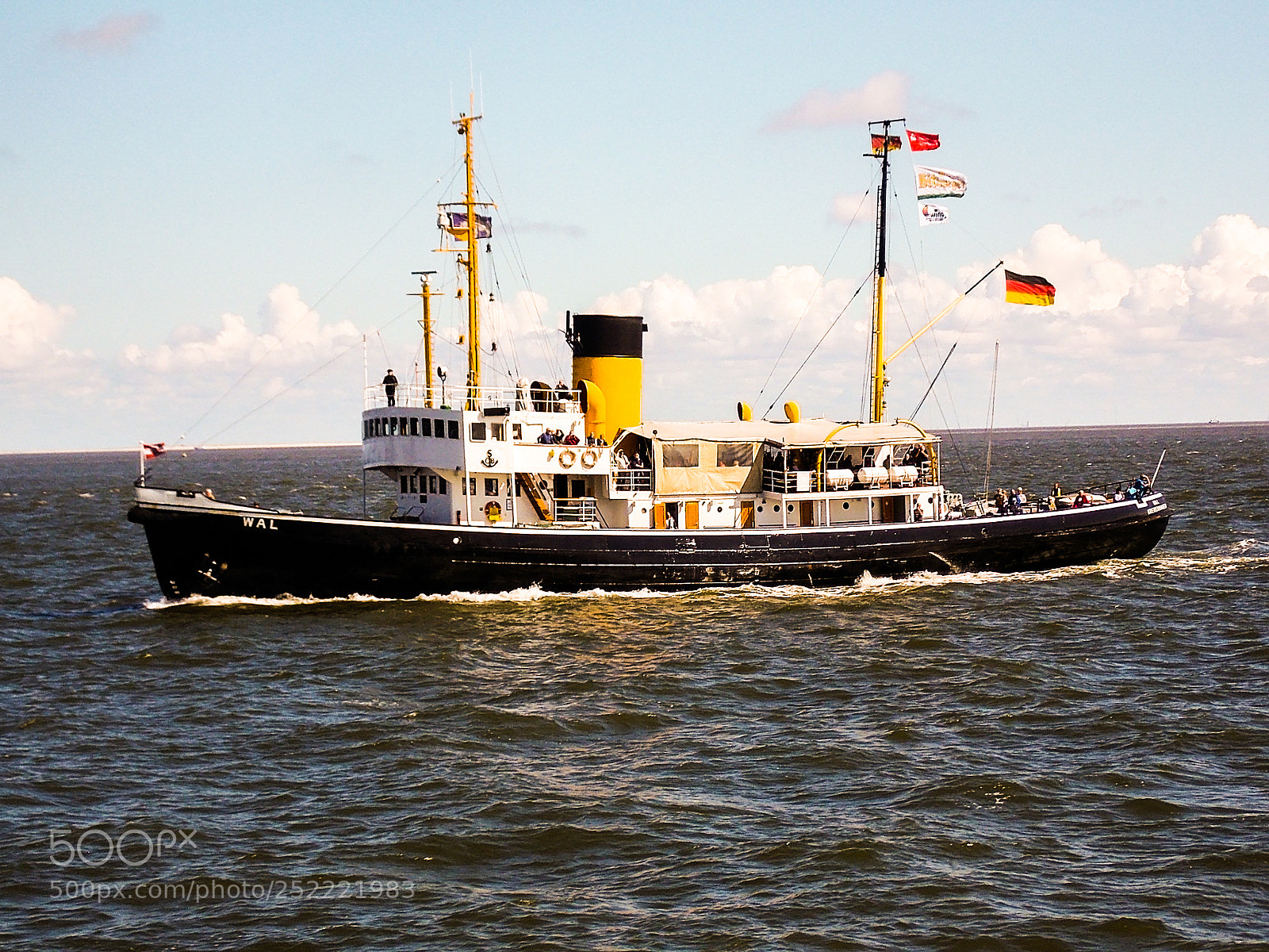 Nikon Coolpix L810 sample photo. Dampfschiff :  wal photography
