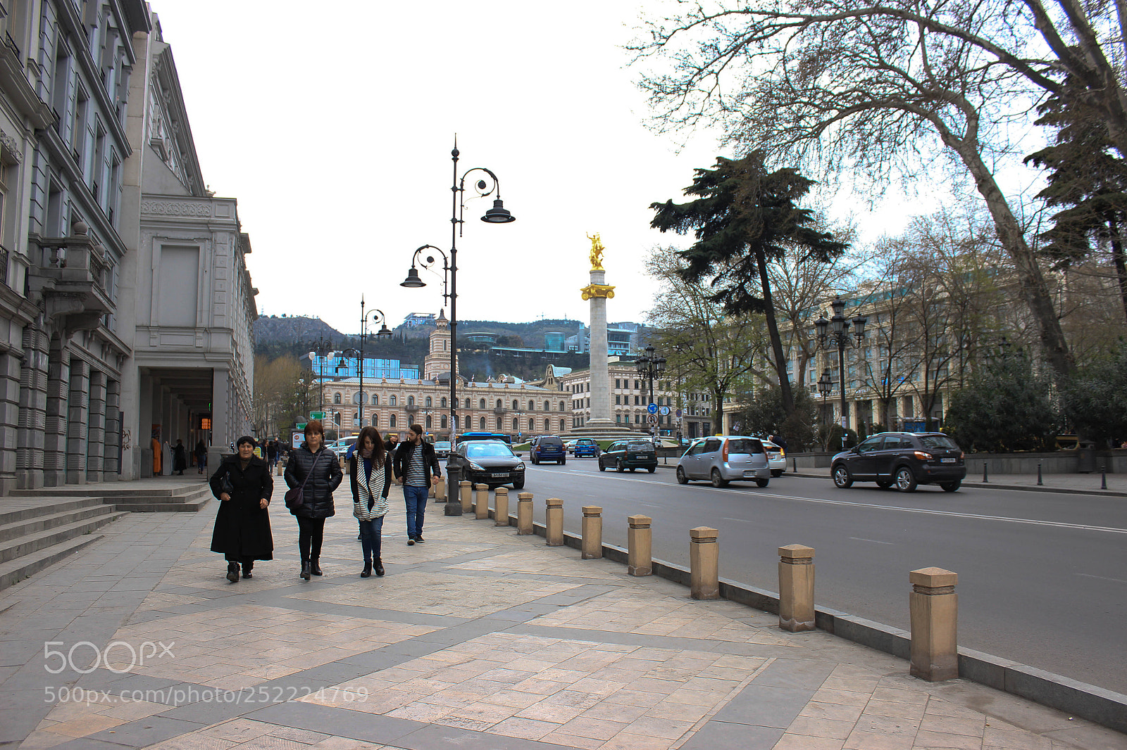 Canon EOS 600D (Rebel EOS T3i / EOS Kiss X5) sample photo. Streets of tbilisi photography