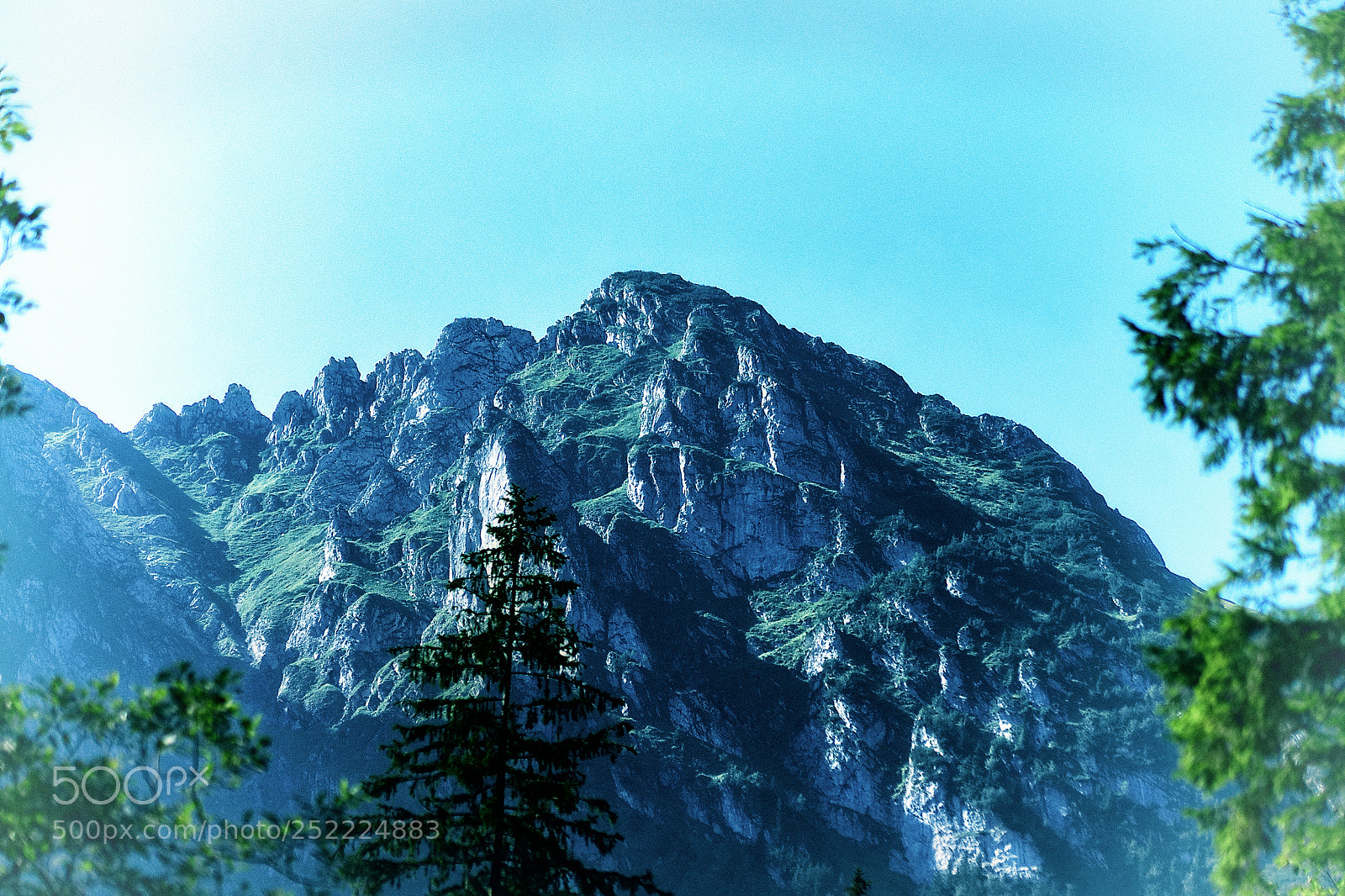 Sony Alpha DSLR-A450 sample photo. Mountain photography