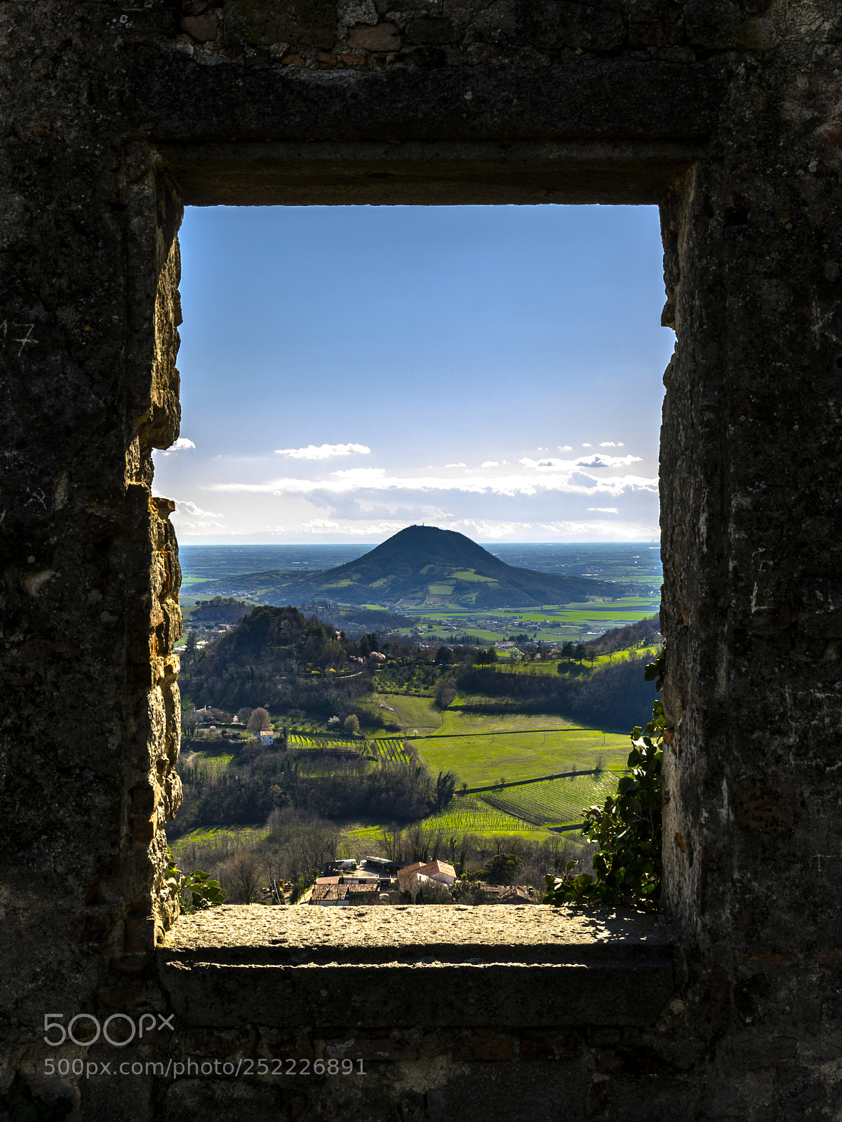 Nikon D7000 sample photo. Window photography