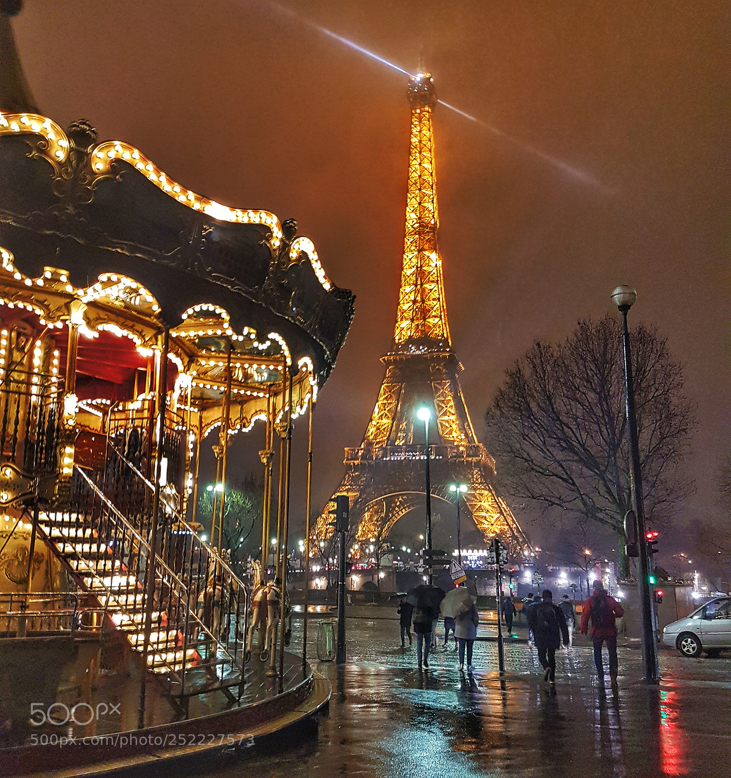 Samsung Galaxy S7 sample photo. Stormy night in paris photography