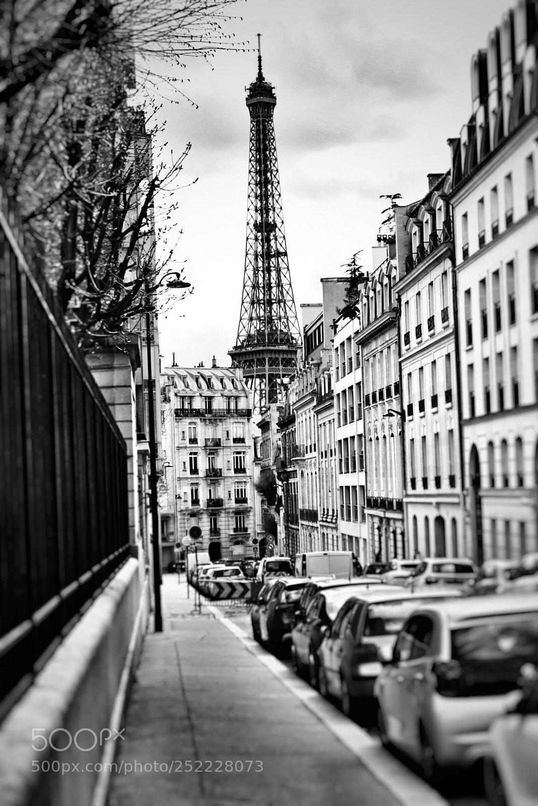 Sony a6300 sample photo. The eiffel tower photography