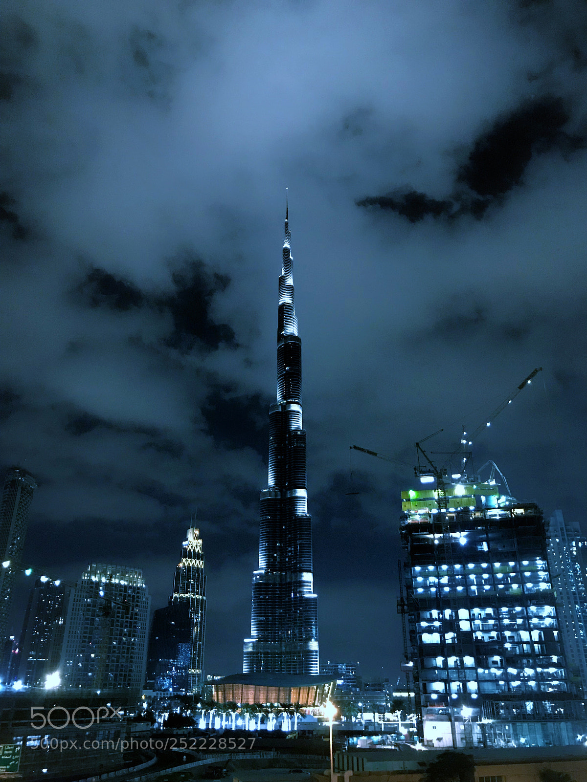 Apple iPhone 7 sample photo. Burj khalifa photography