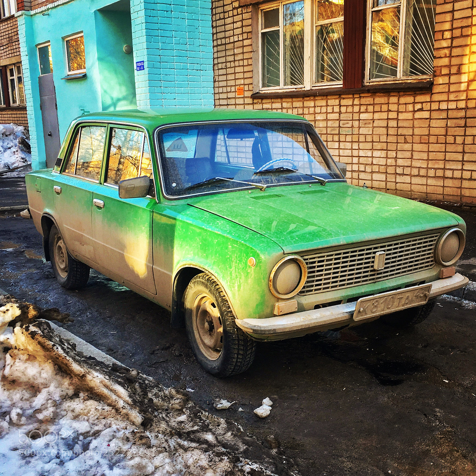 Apple iPhone SE sample photo. Old russian automobile lada photography