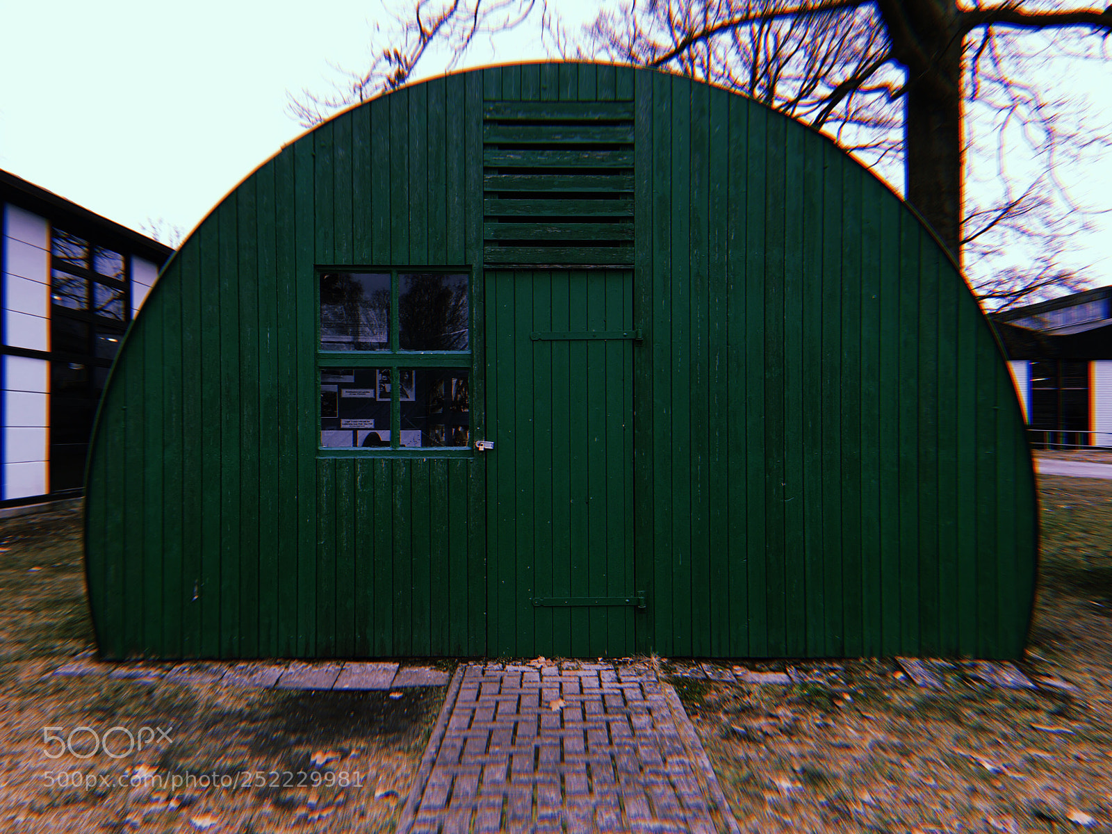 Apple iPhone sample photo. Das grüne haus photography