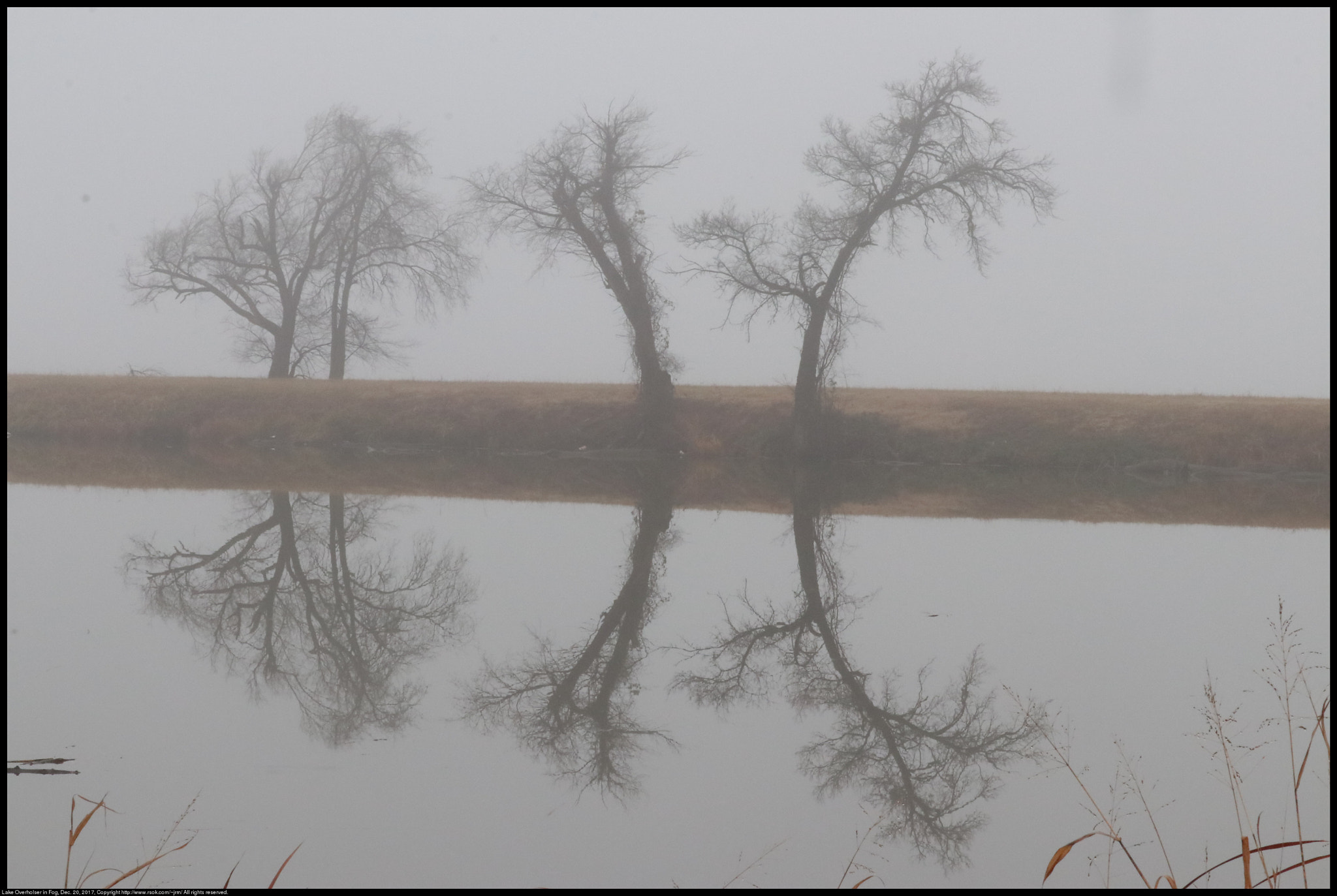Canon EF 70-300 F4-5.6 IS II USM sample photo. Lake overholser in fog photography
