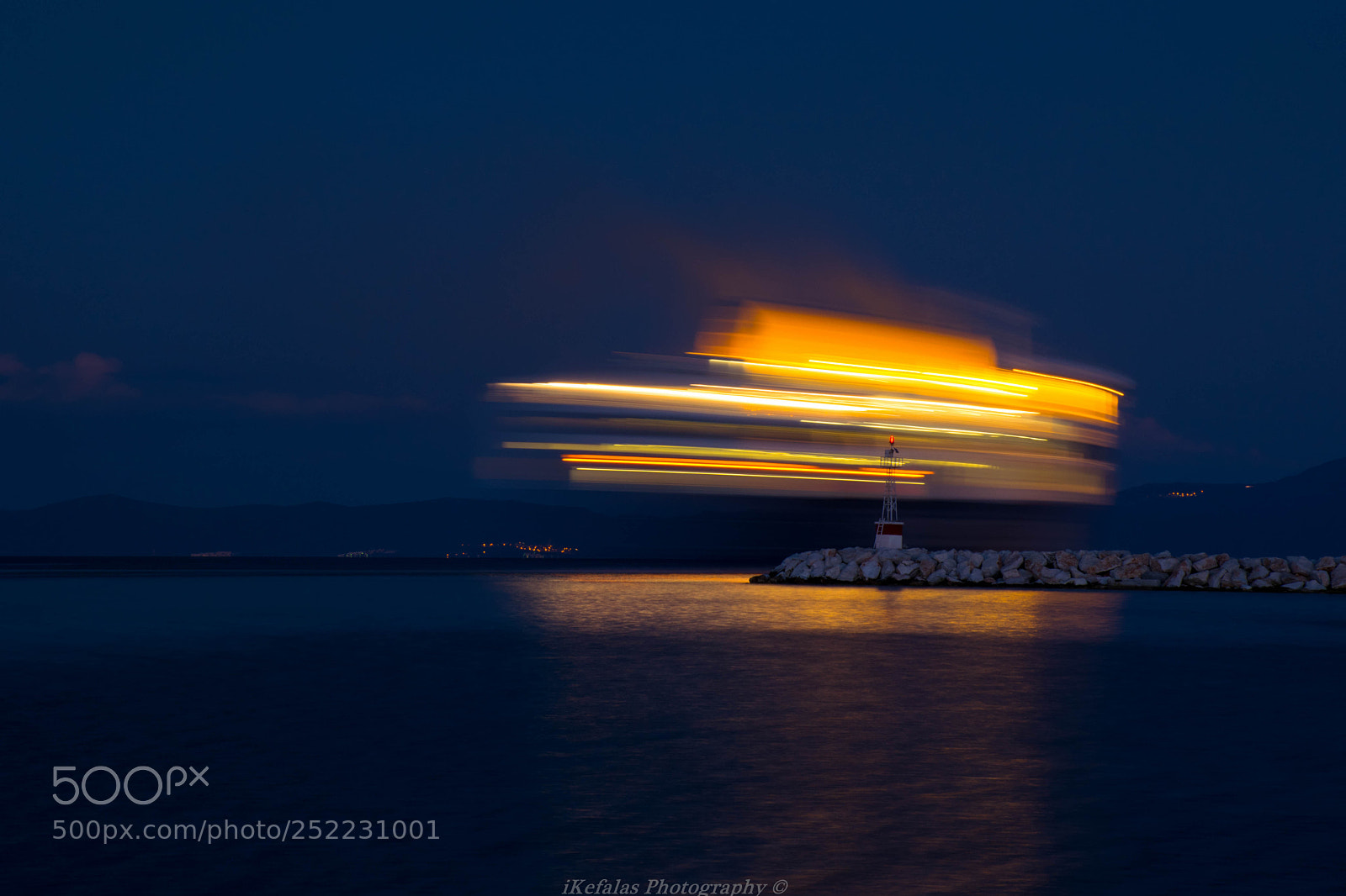 Nikon D5300 sample photo. The departure photography