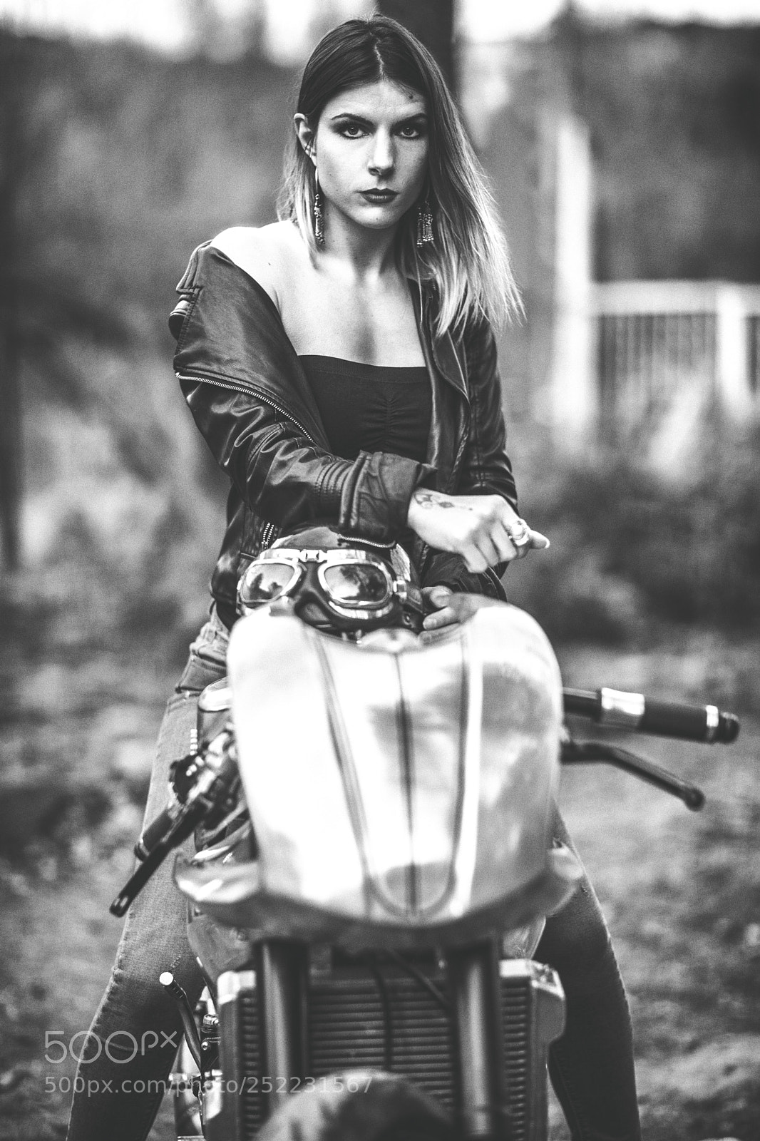 Canon EOS 5D Mark IV sample photo. Ladybike photography